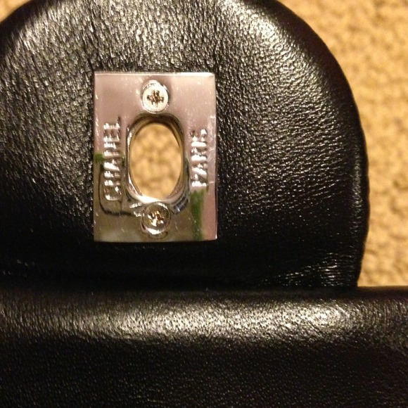 More photos of brand new Chanel bag!