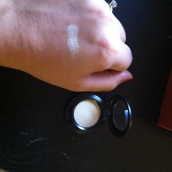 Mac eyeshadow