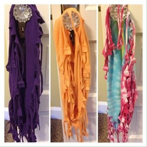 Tshirt scarfs