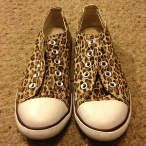 BUNDLED & SOLD! Aeropostale leopard print sneakers