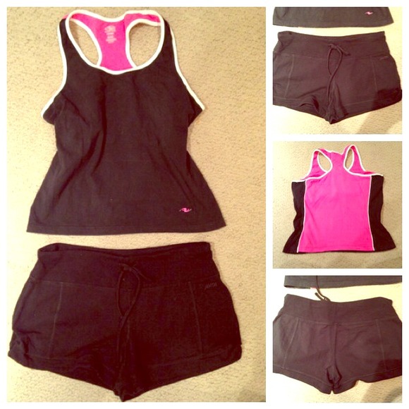 🚫SOLD❗️Gym shorts and top