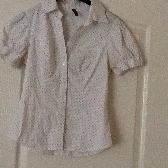 Dotted button down blouse - Picture 2 of 2