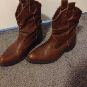 Cowgirl Boots size 7