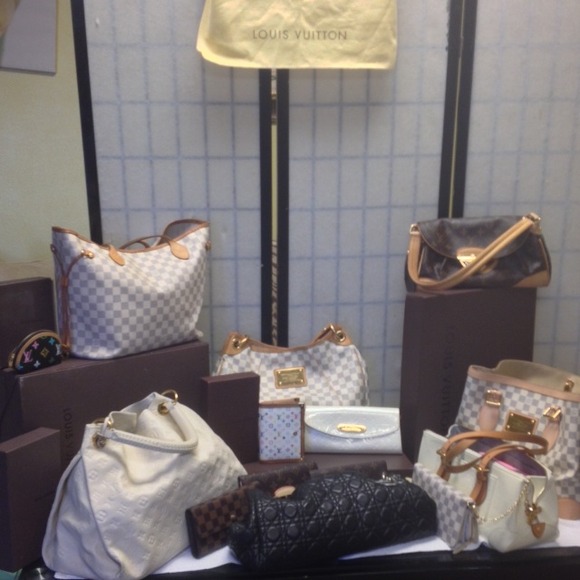 Louis Vuitton collection for share not for sale - Picture 1 of 1