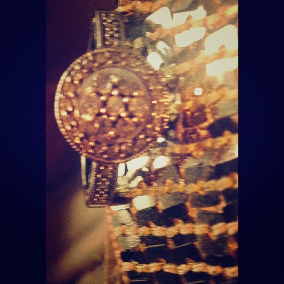 Genuine Diamond 10K White Gold  Ring