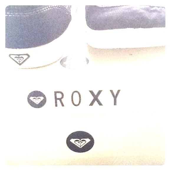Roxy;