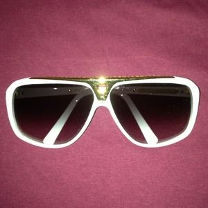 Louis Vuitton White Evidence sunglasses