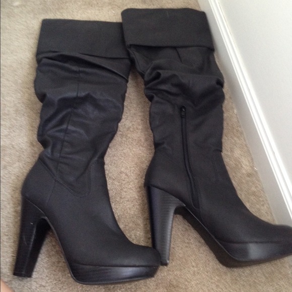 REDUCED!!!!!    Black dress boots. Reduced!!!!!