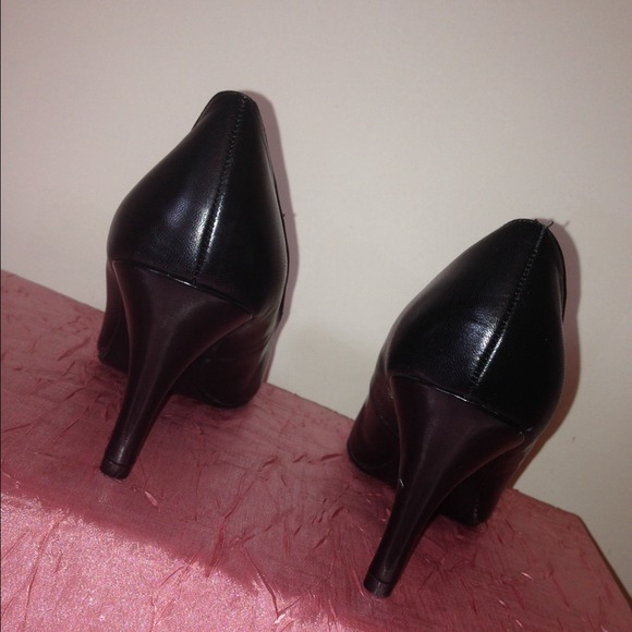 SOLD - Picture 4 of 4