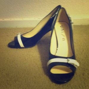 Unisa black patent heels