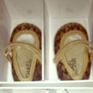 Michael Kors infant shoes size 1 & 2