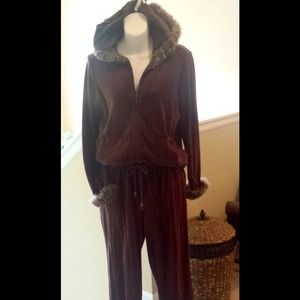 Velour sweat suit (very cute )
