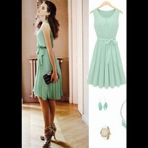 ---HOLD for @zstar---Elegant turquoise dress 🔆