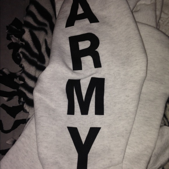 Army sweatpants