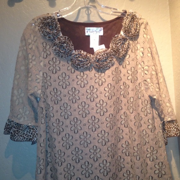 Sassy bling tunic with animal print trim - Picture 1 of 3