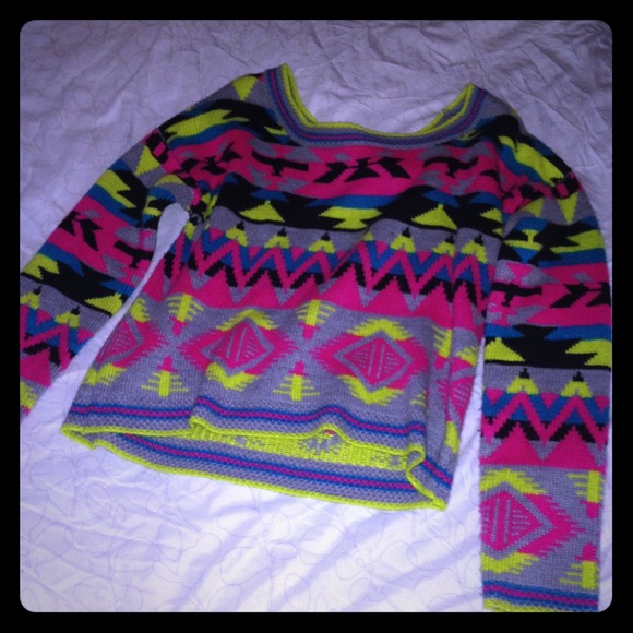 🚫BUNDLE TRADE🚫 Aztec sweater Mustard dress