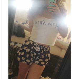 Daisy print shorts