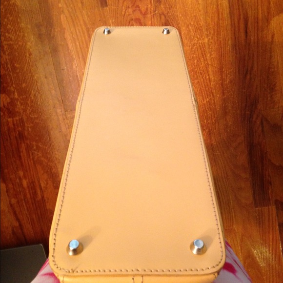 🚫HOLD🚫🎉2x HP!🎉New Italian leather bag 12x16x5 - Picture 3 of 4