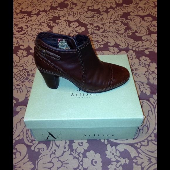 Clark Shoe