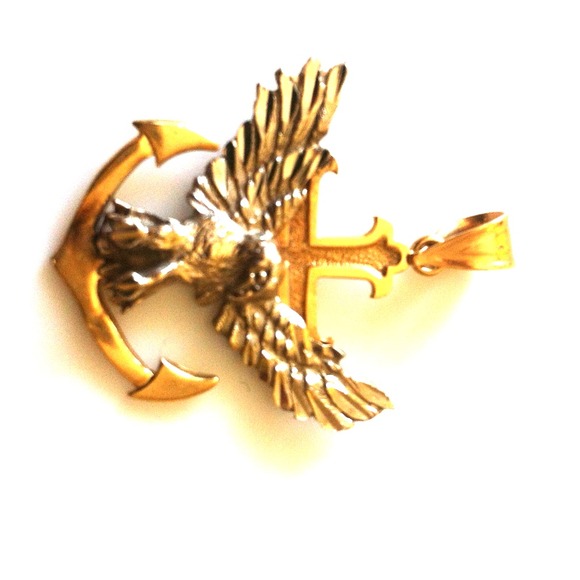14 k gold pendent