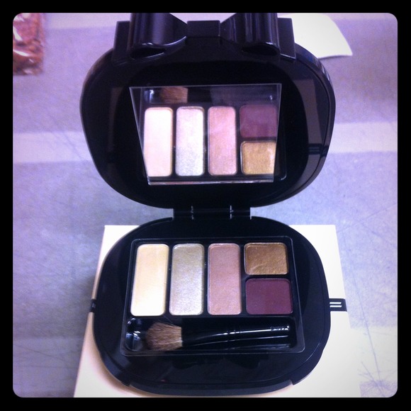 MAC Fabulousness Warm eyes palette