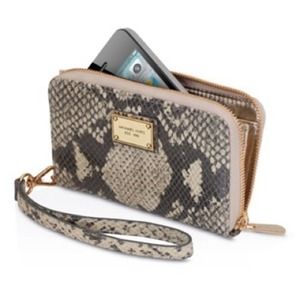 Michael Kors Essential Zip Wallet for iPhone.