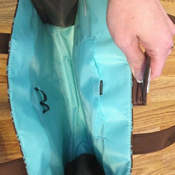 Spa bag. - Picture 2 of 2