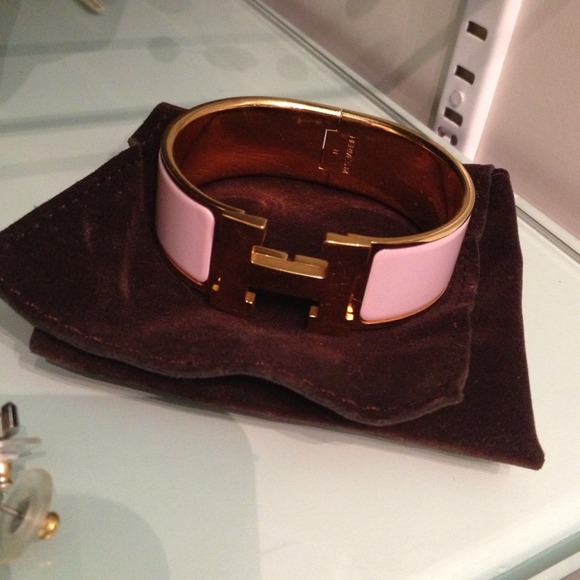 💢SOLD LOCALLY💢Hermes bracelet clic clac pm