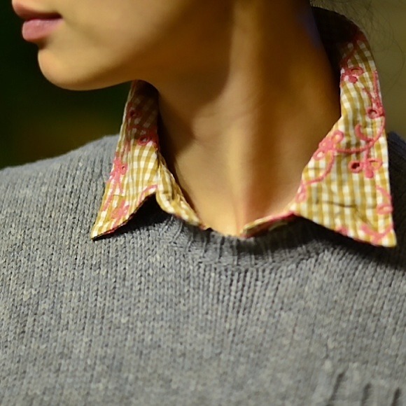 ♥️SOLD Anthropologie eyelet top - Picture 2 of 3