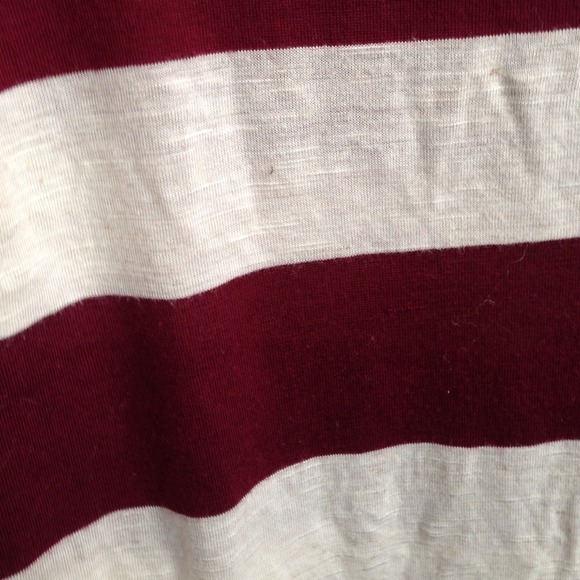 Crop top - Picture 2 of 3