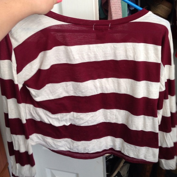 Crop top - Picture 3 of 3