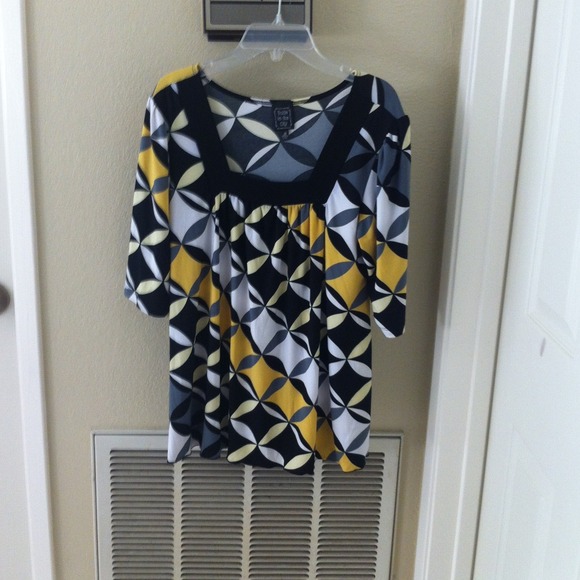 Fun print top!