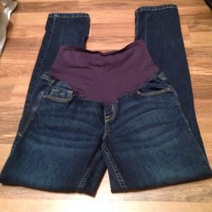 Skinny maternity jeans