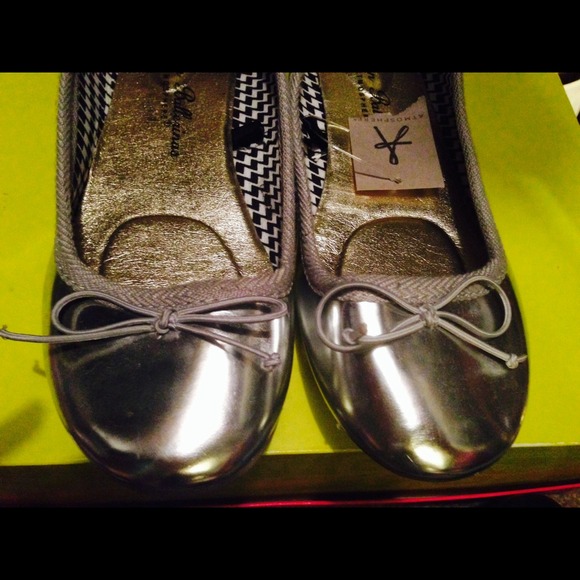 New! Free with minimum $30 purchase. Silver flats.