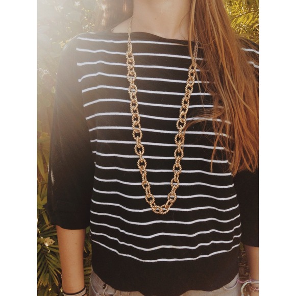 🚫SOLD🚫 B&W striped top | Fall must have!!! 🍁💥