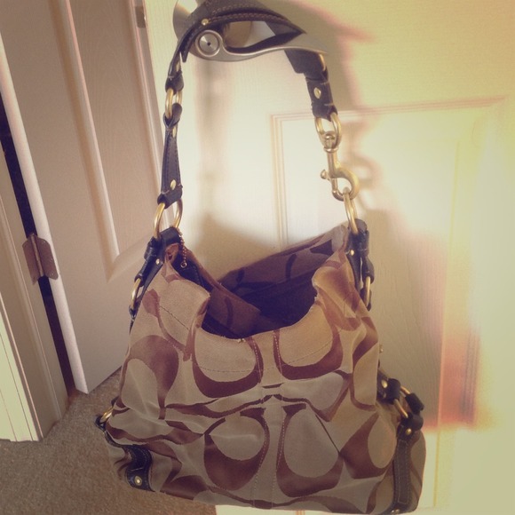 ✋RESERVED FOR @christyluvs3✋