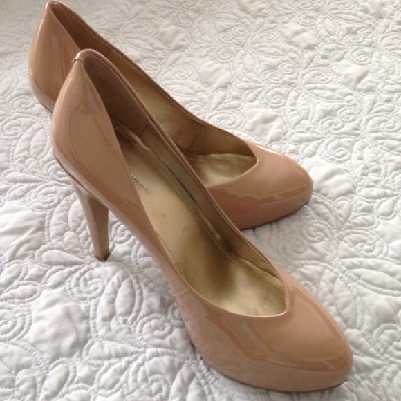 BCBGeneration nude heels