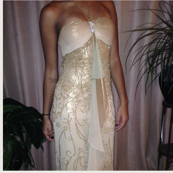 Dresses & Skirts - GOLD PROM DRESS