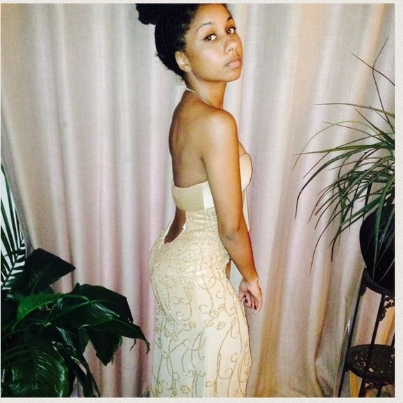 GOLD PROM DRESS - Picture 4 of 4