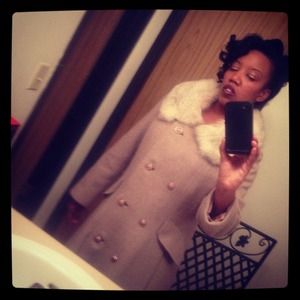 Nice Wool Coat with Fur Collar