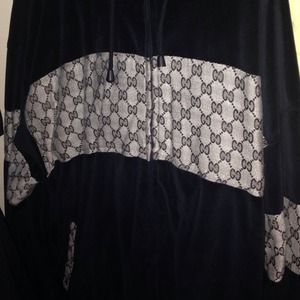 Men's Gucci jogging suit set