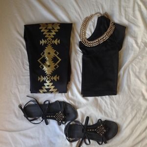 NWOT Forever 21 gold embellished leggings