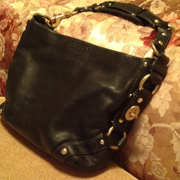 Authentic Black Leather Coach Bag w/Gold Hardware - Picture 3 of 4