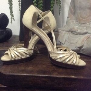 Ralph Lauren beige and gold shoes size 7