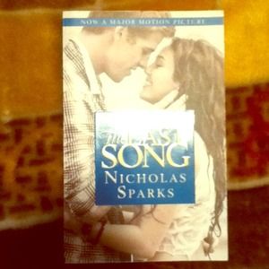 🎀The Last Song By Nicholas Sparks.🎀