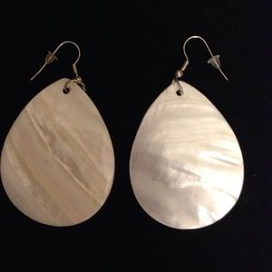 Cream white oval shell earrings