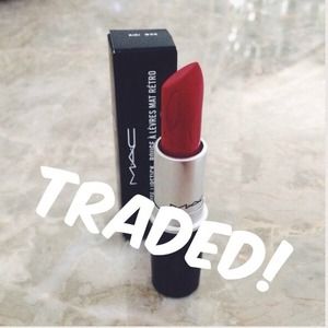 MAC Riri Woo Trading!