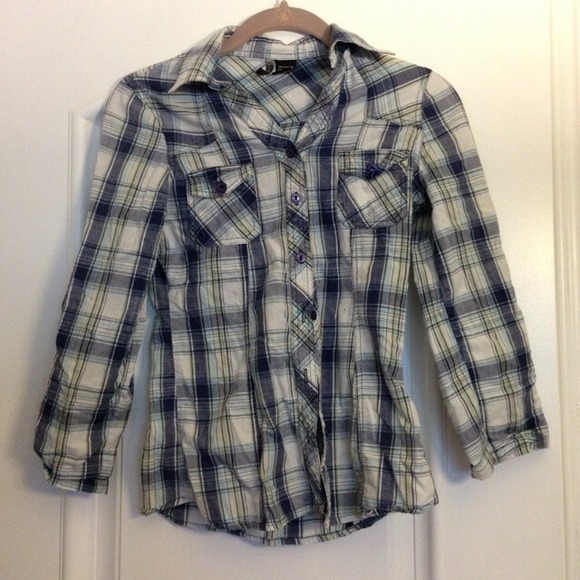 fitted plaid shirt
