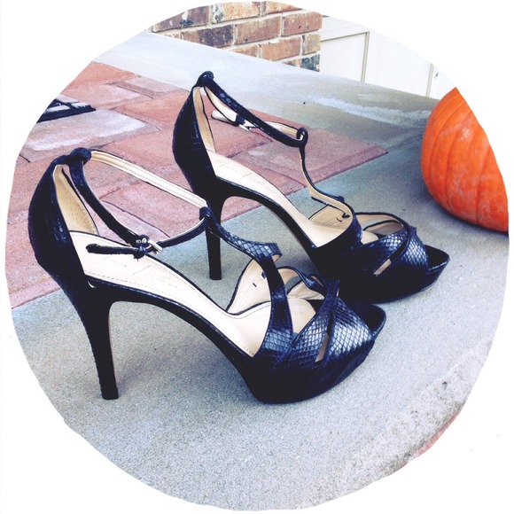 Marc Fisher Shoes - Sexy Black Snake Skin Sandals👡