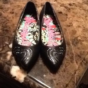 BLACK HEART SHAPE CRYSTAL FLATS